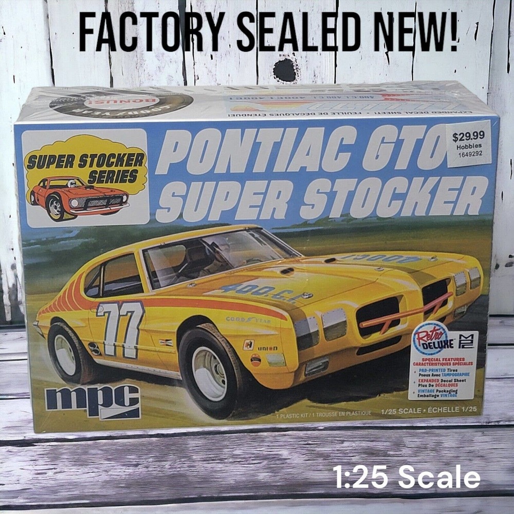 MPC Pontiac GTO Super Stocker 1:25 Scale Plastic Model Car Kit